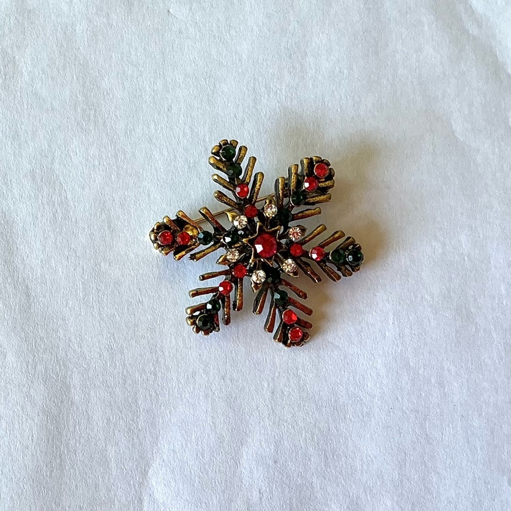 New Elegant Snowflake Brooch with Red and Gold Accents
